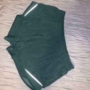 lululemon Hotty Hot short 2.5”